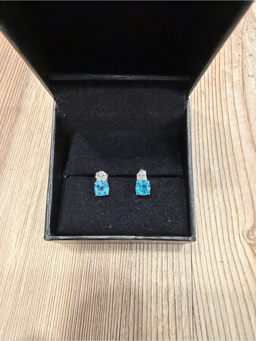 Kay Cushion-Cut Swiss Blue Topaz & White Lab-Created Sapphire Stud Earrings EUC